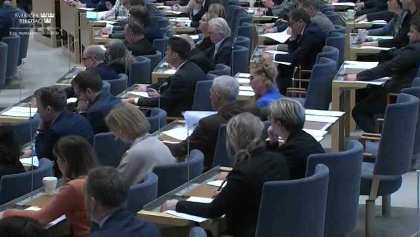Stillbild från Beslut, Beslut