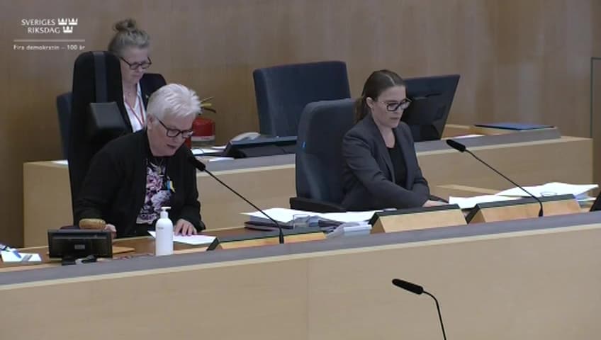 Stillbild från Beslut, Beslut