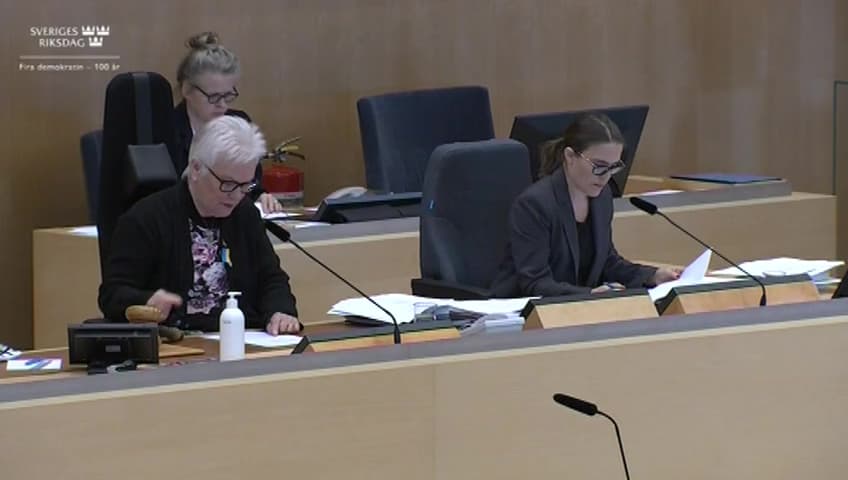 Stillbild från Beslut, Beslut