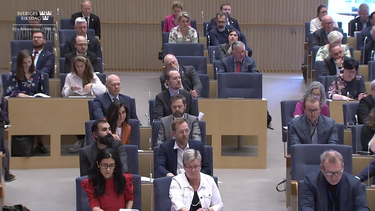 Stillbild från Beslut, Beslut
