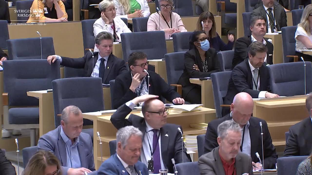 Stillbild från Beslut, Beslut