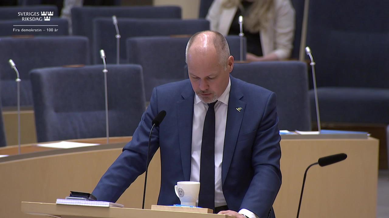 Stillbild från Interpellationsdebatt, Säkerställande av att barn kommer till tals i frågor om vårdnad, boende och umgänge