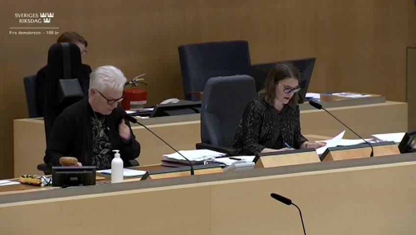 Stillbild från Beslut, Beslut