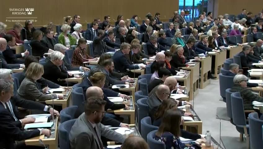 Stillbild från Beslut, Beslut
