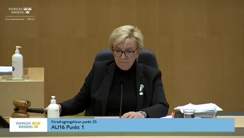 Stillbild från Beslut, Beslut