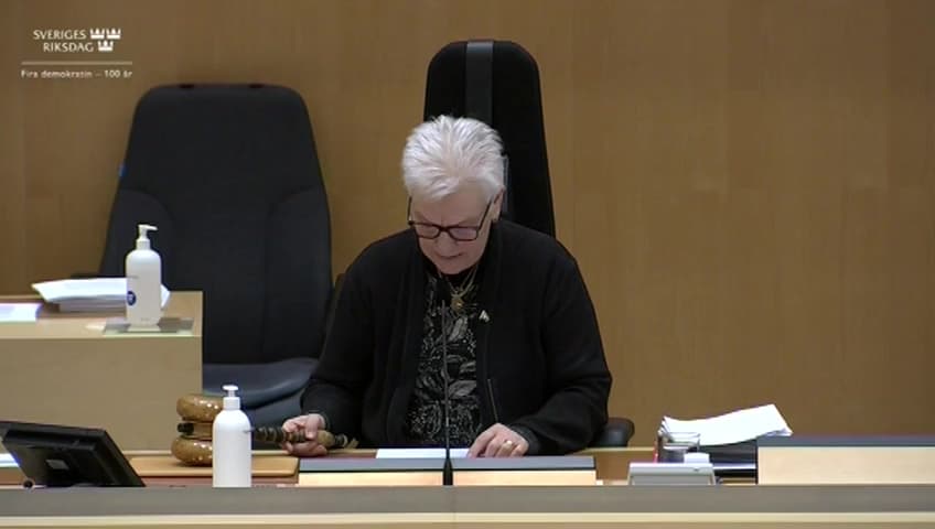 Stillbild från Beslut, Beslut