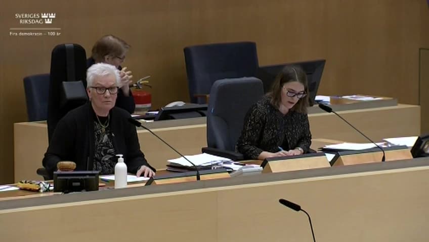 Stillbild från Beslut, Beslut