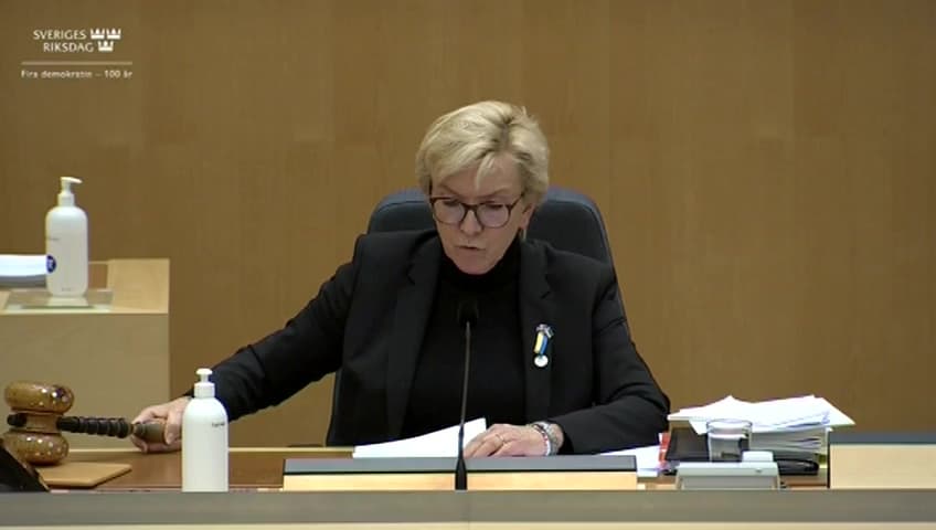Stillbild från Beslut, Beslut