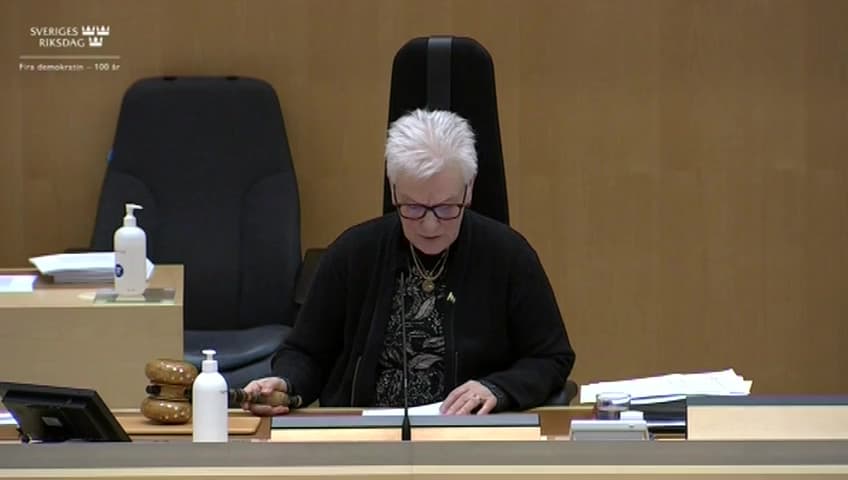 Stillbild från Beslut, Beslut
