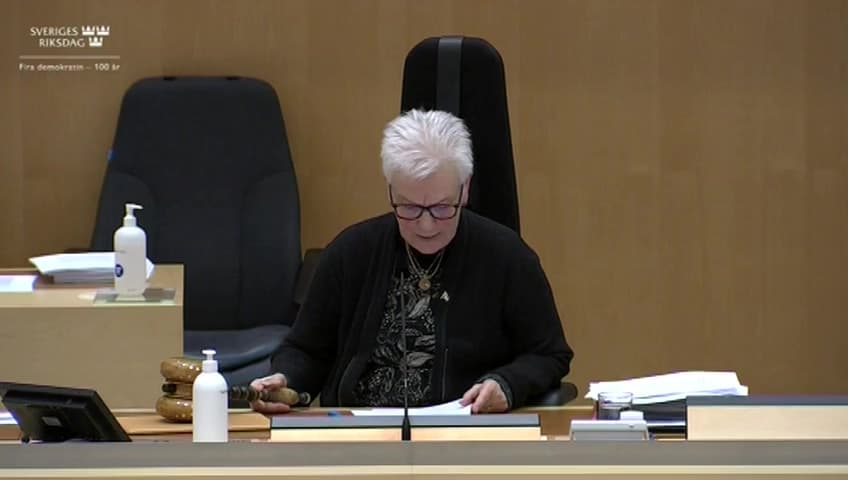 Stillbild från Beslut, Beslut
