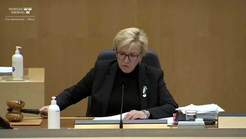 Stillbild från Beslut, Beslut