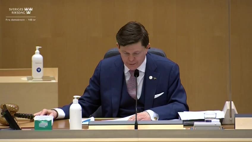 Stillbild från Beslut, Beslut