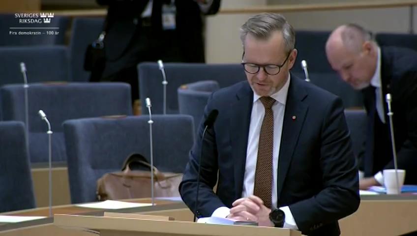 Stillbild från Interpellationsdebatt, Skatten på begagnad elektronik