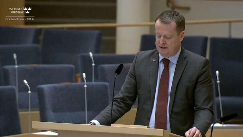 Stillbild från Interpellationsdebatt, Åtgärder mot skuggsamhället