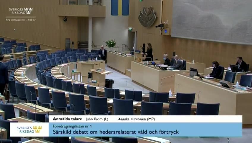 Stillbild från Särskild debatt, Särskild debatt om hedersrelaterat våld och förtryck