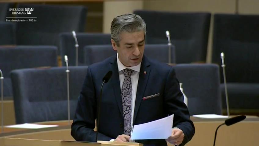 Stillbild från Interpellationsdebatt, Betalsystem för publika laddpunkter