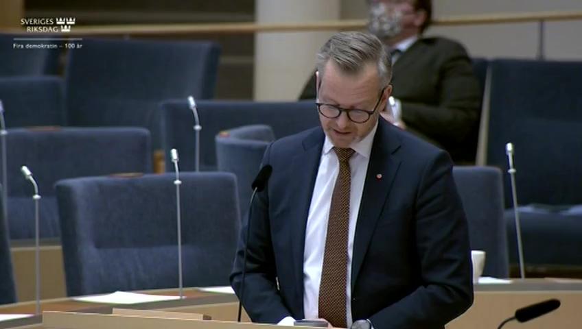 Stillbild från Interpellationsdebatt, Ett förändrat reseavdrag