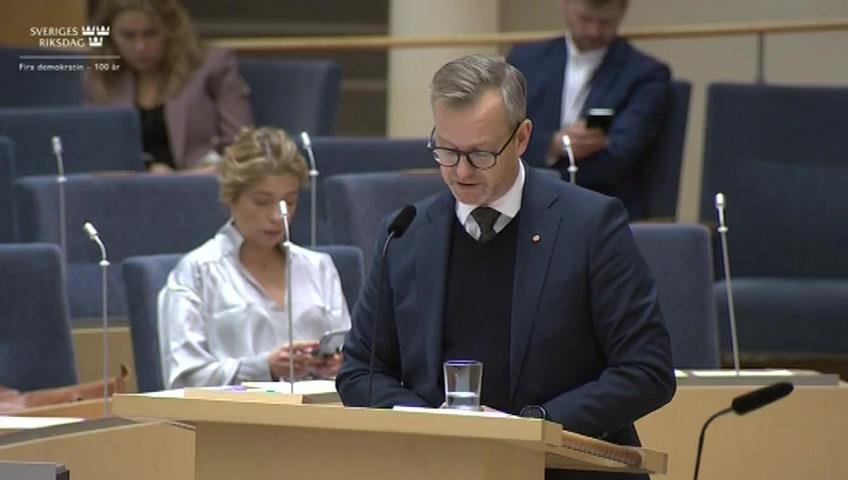 Stillbild från Interpellationsdebatt, Återinförande av skatter 