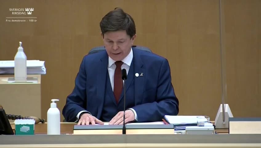 Stillbild från Beslut, Beslut