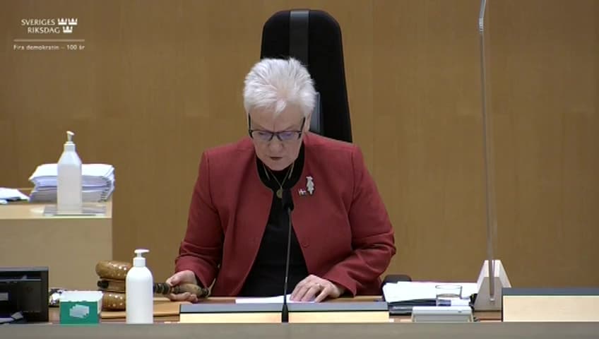 Stillbild från Beslut, Beslut