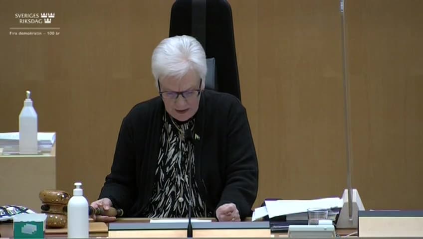 Stillbild från Beslut, Beslut