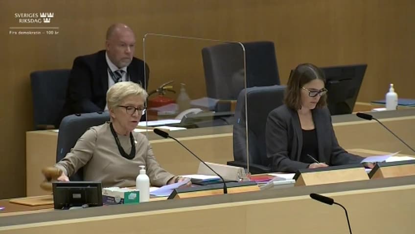 Stillbild från Beslut, Beslut