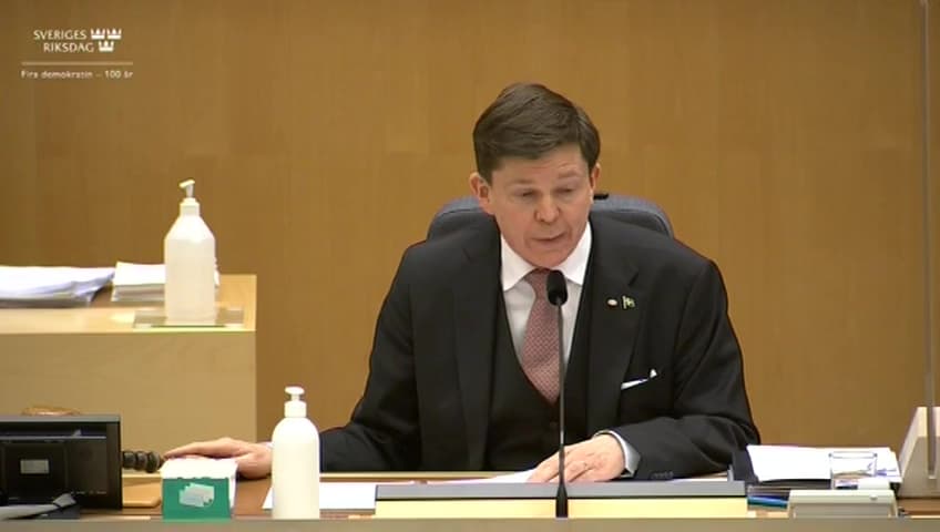 Stillbild från Beslut, Beslut