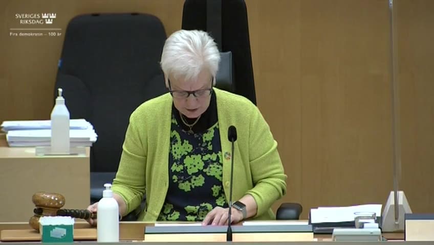 Stillbild från Beslut, Beslut