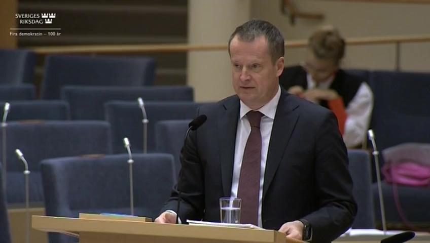 Stillbild från Interpellationsdebatt, Nedgrävning av elledningar