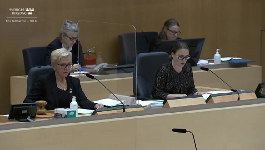 Stillbild från Beslut, Beslut