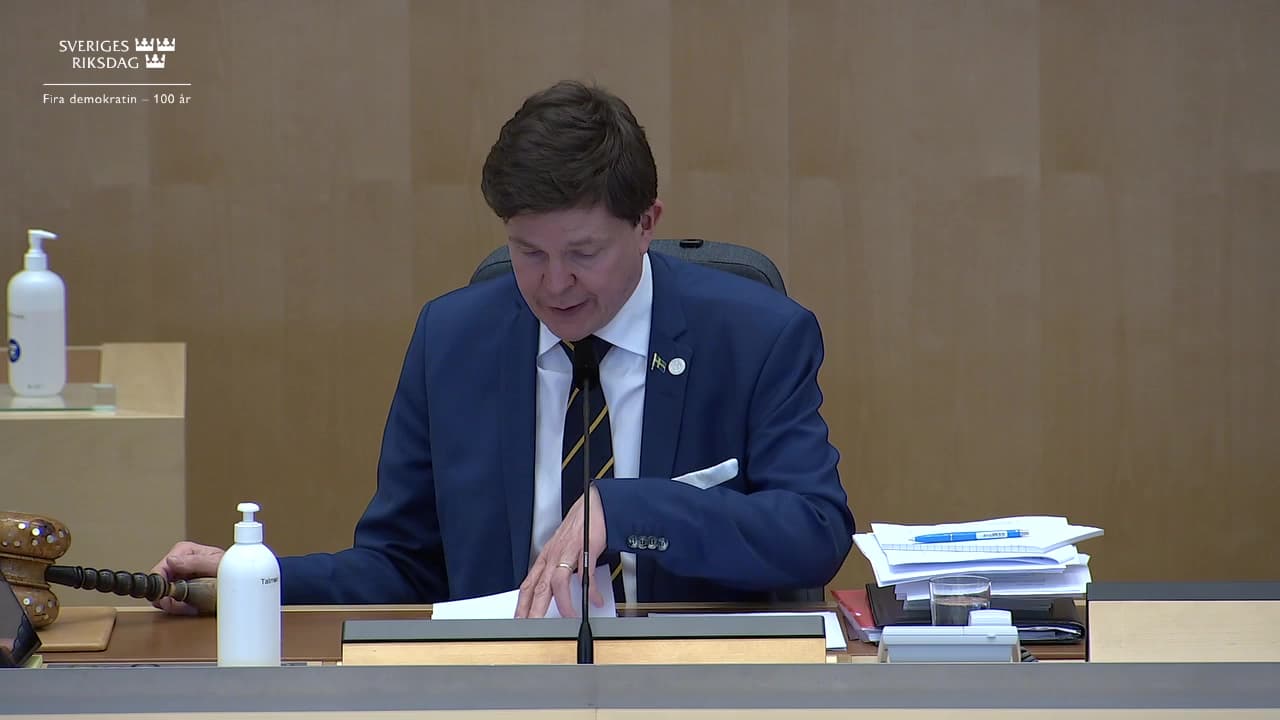 Stillbild från Beslut, Beslut