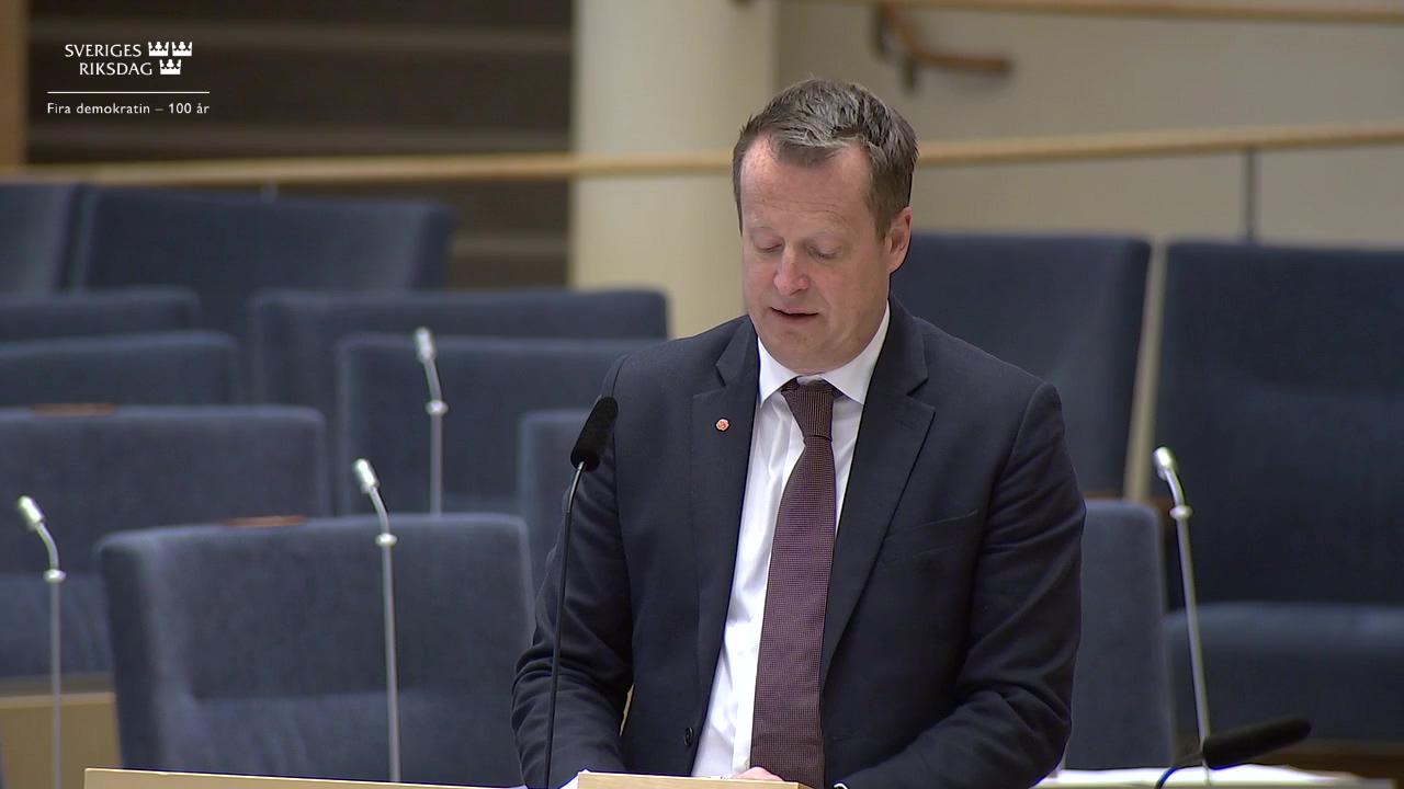 Stillbild från Interpellationsdebatt, Utrikes födda kvinnors etablering