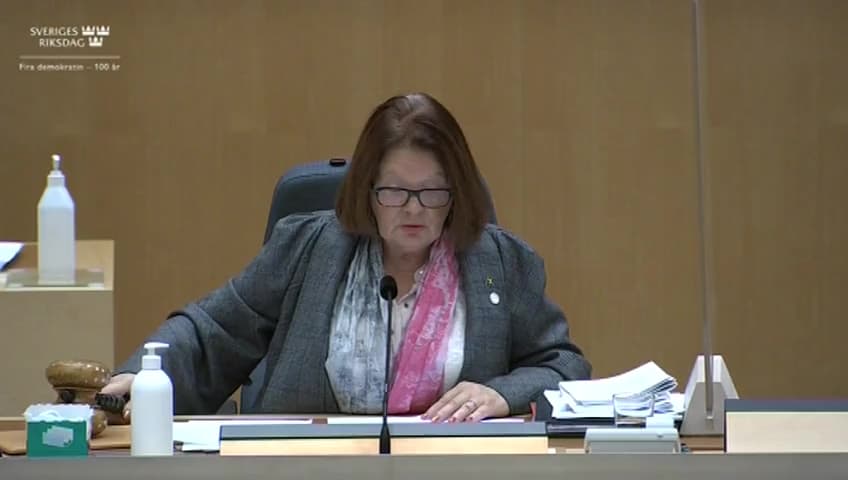 Stillbild från Beslut, Beslut
