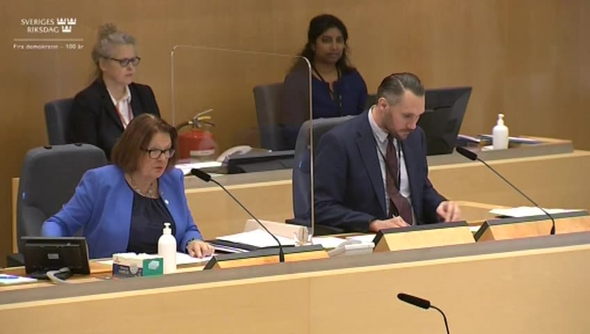 Stillbild från Beslut, Beslut