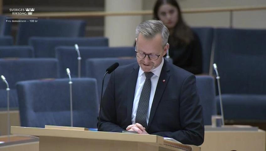 Stillbild från Interpellationsdebatt, Utförsel av stöldgods