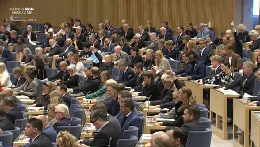 Stillbild från Beslut, Beslut