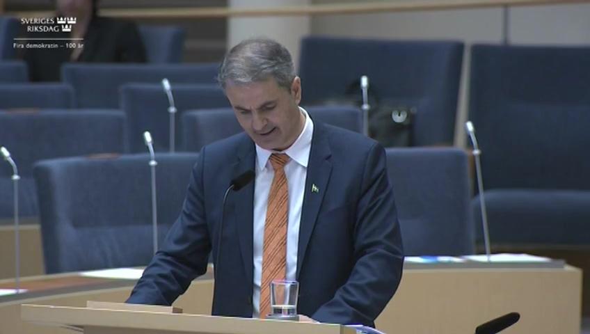 Stillbild från Interpellationsdebatt, Behovet av att minska vargstammen