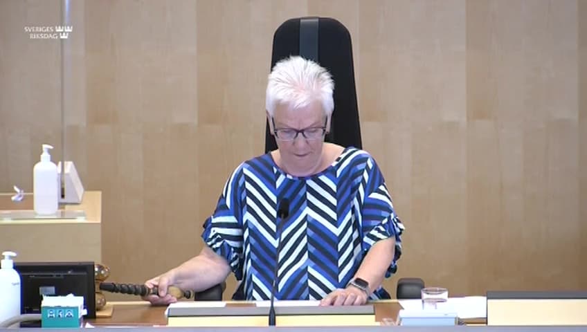 Stillbild från Beslut, Beslut