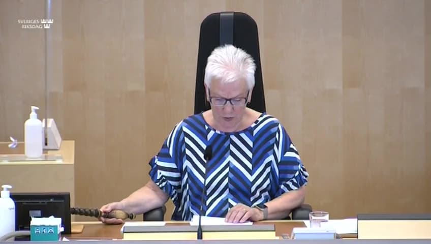 Stillbild från Beslut, Beslut