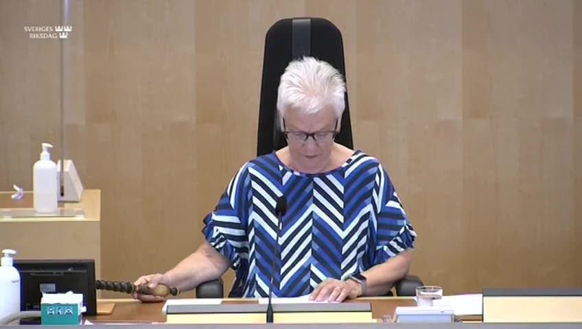 Stillbild från Beslut, Beslut