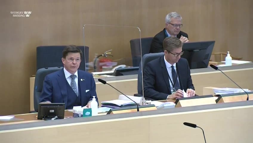 Stillbild från Beslut, Beslut