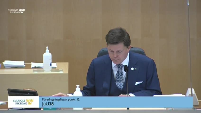 Stillbild från Beslut, Beslut