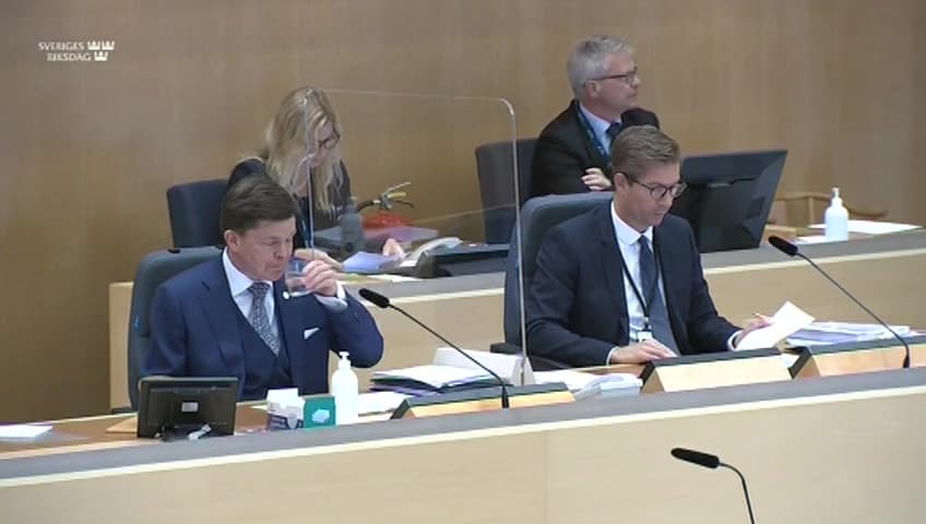 Stillbild från Beslut, Beslut