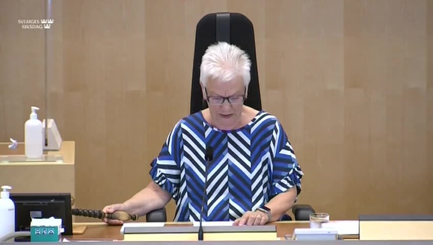 Stillbild från Beslut, Beslut