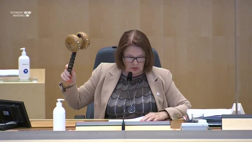Stillbild från Beslut, Beslut