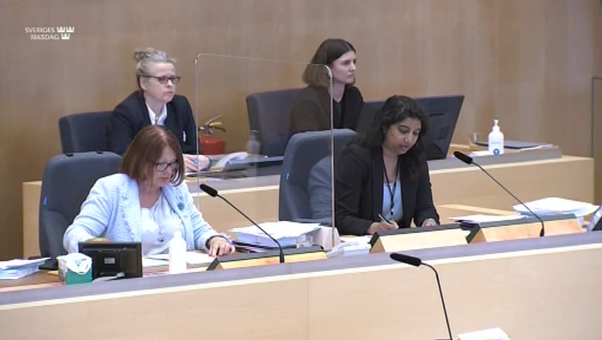 Stillbild från Beslut, Beslut
