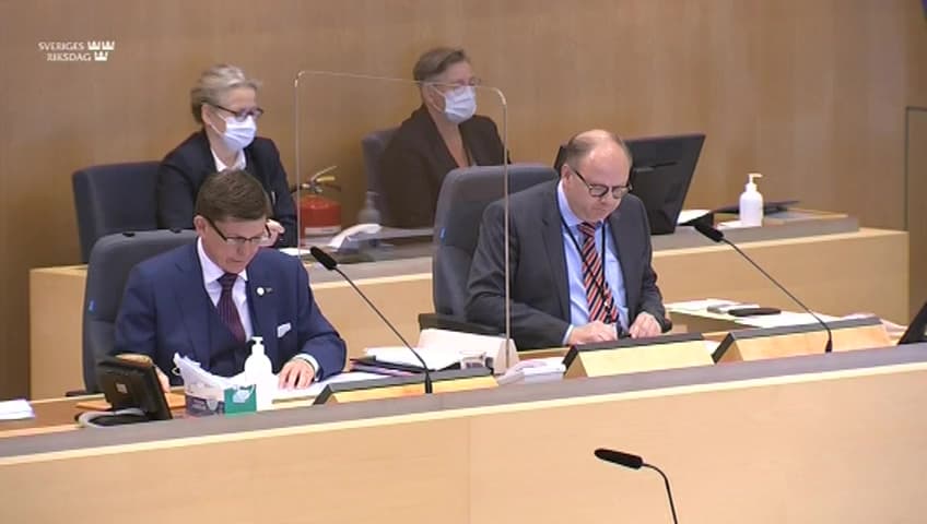 Stillbild från Beslut, Beslut