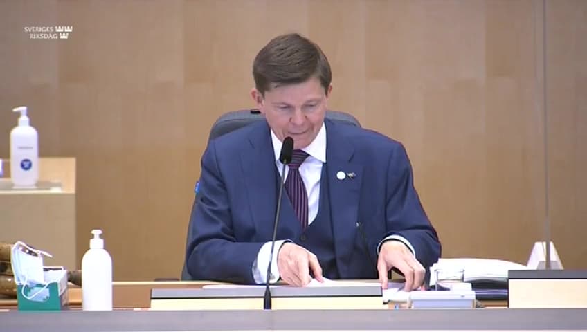 Stillbild från Beslut, Beslut