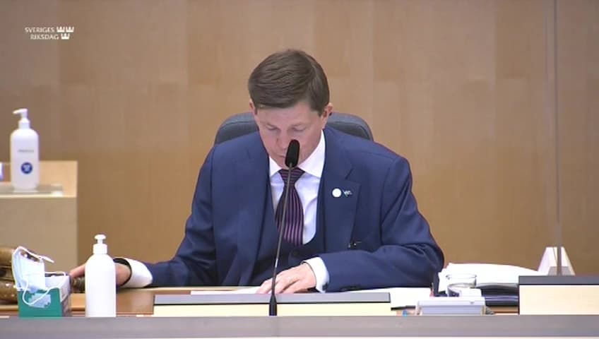 Stillbild från Beslut, Beslut