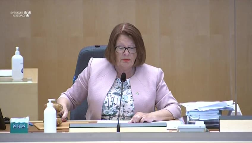 Stillbild från Beslut, Beslut